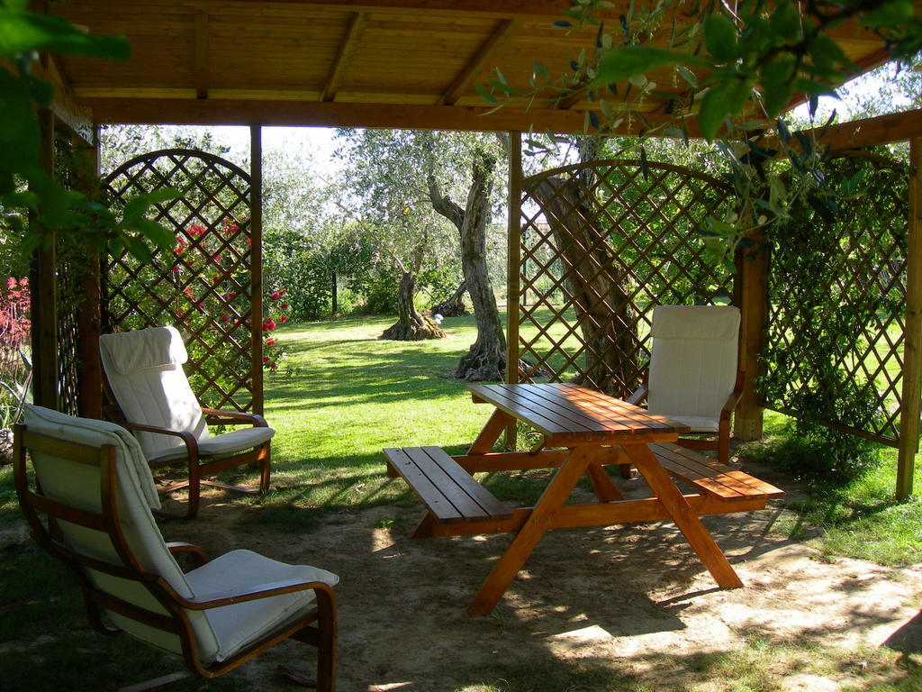 Gli Olivi Villa กาลชี ภายนอก รูปภาพ