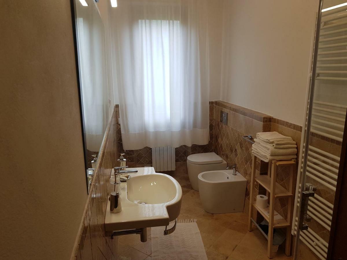 Gli Olivi Villa กาลชี ภายนอก รูปภาพ